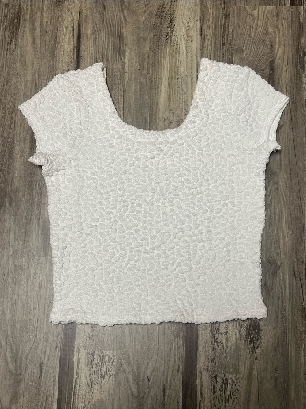 Women's White Popcorn Textured Scoop Neck Crop Top